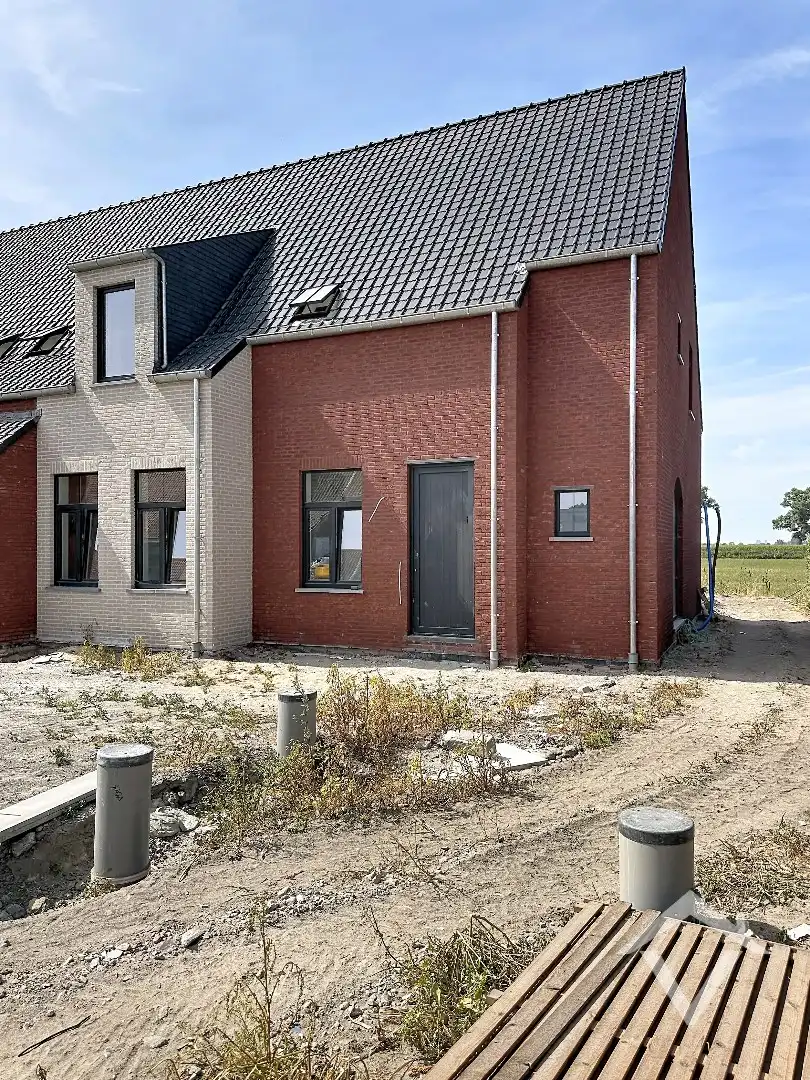 Nieuwbouwwoning met 4 slaapkamers te Westkerke foto 2
