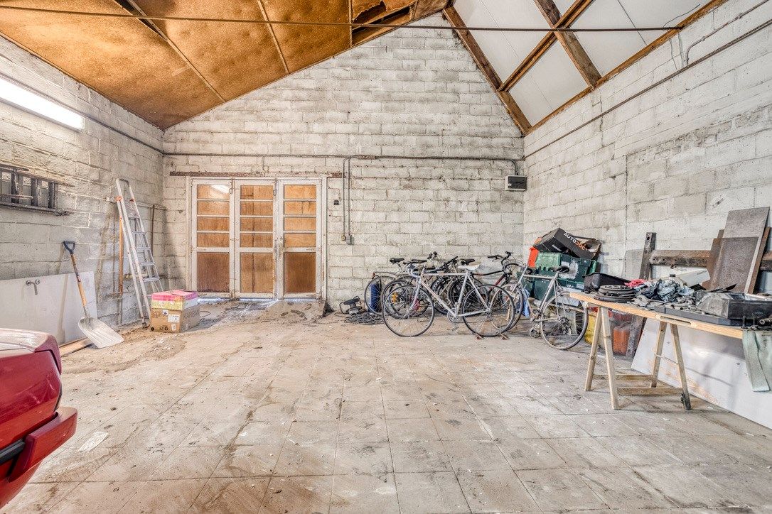 Halfopen bebouwing met werkplaats en loods te koop te Vichte. foto 27