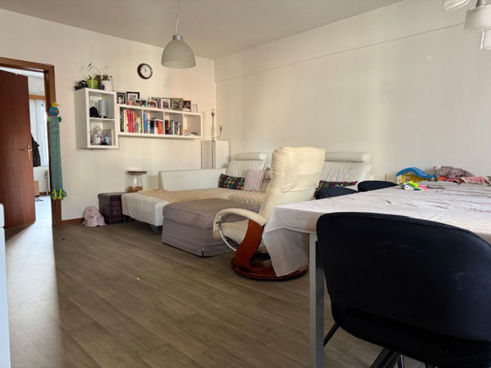Te huur: 2 slaapkamer appartement in centrum Aalst foto 3