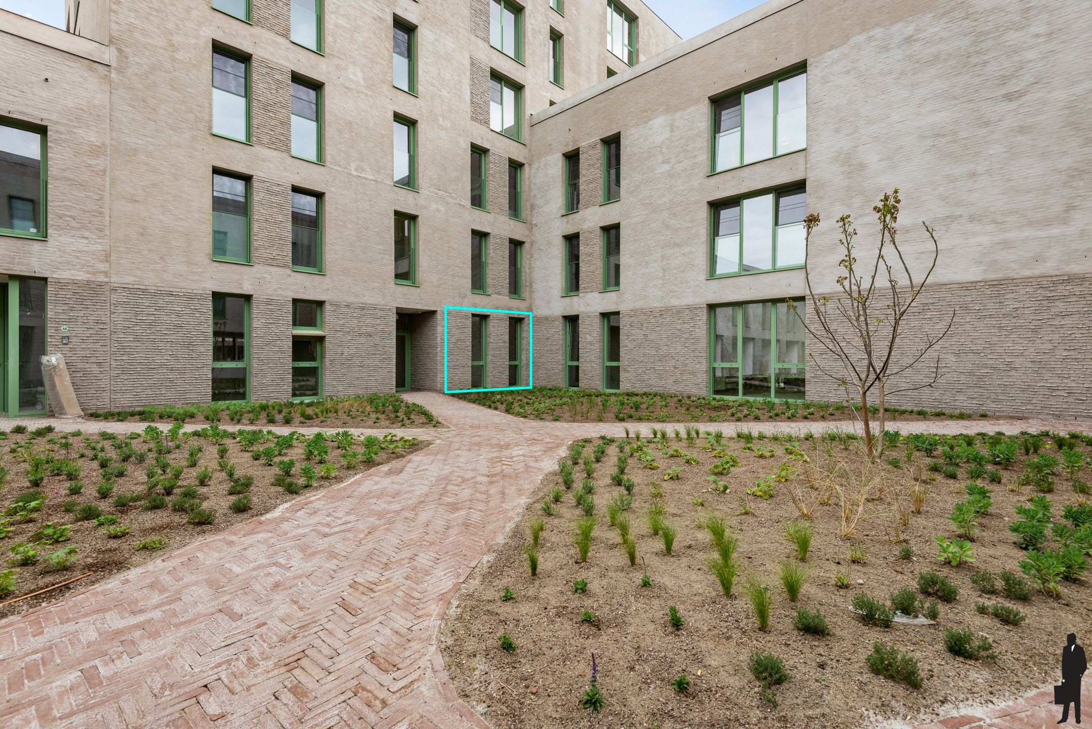 GLVL appartement met 2 slpks, ruim terras en autostaanplaats foto 14