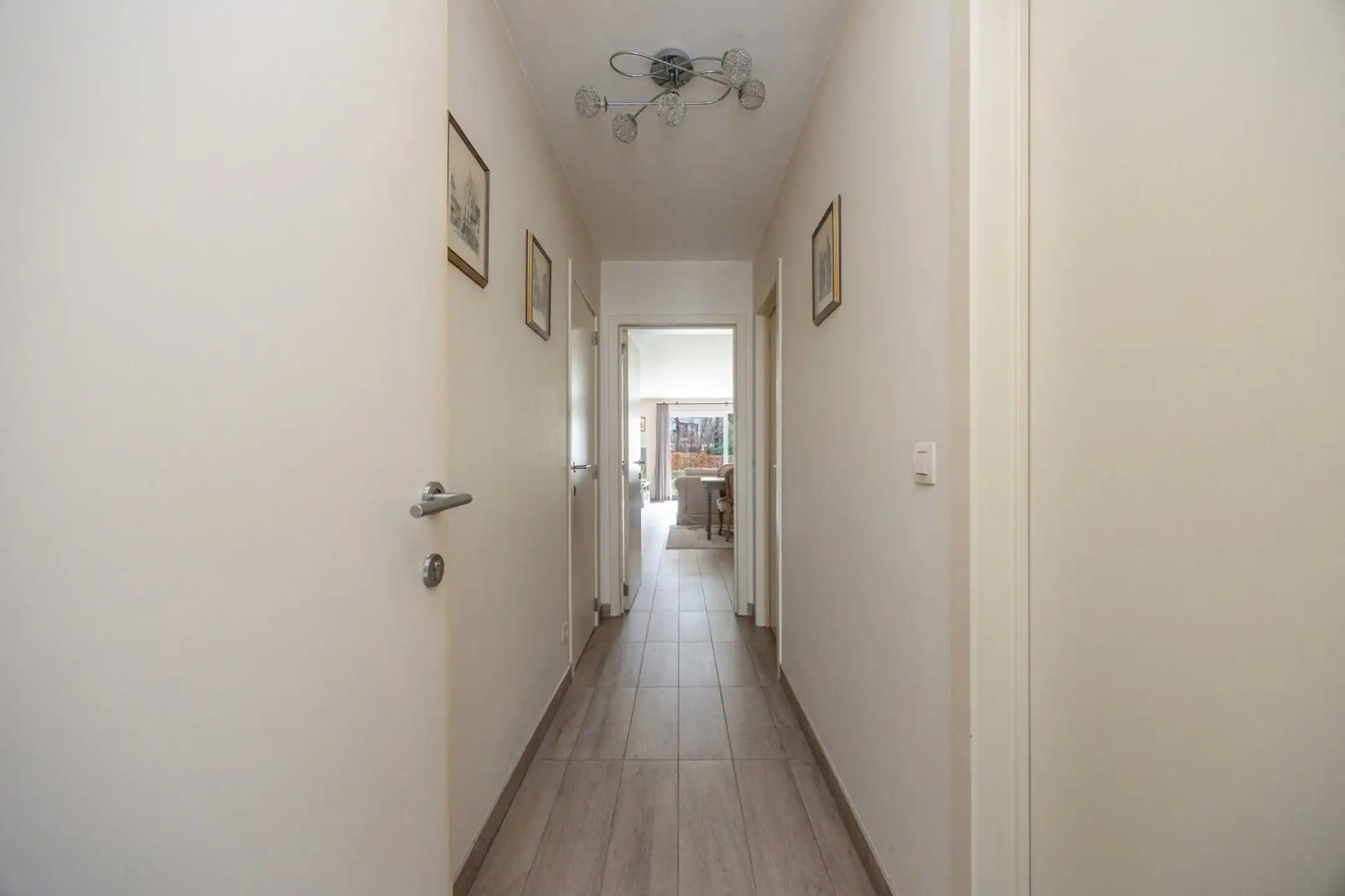 Gelijkvloers appartement met één slaapkamer foto 7