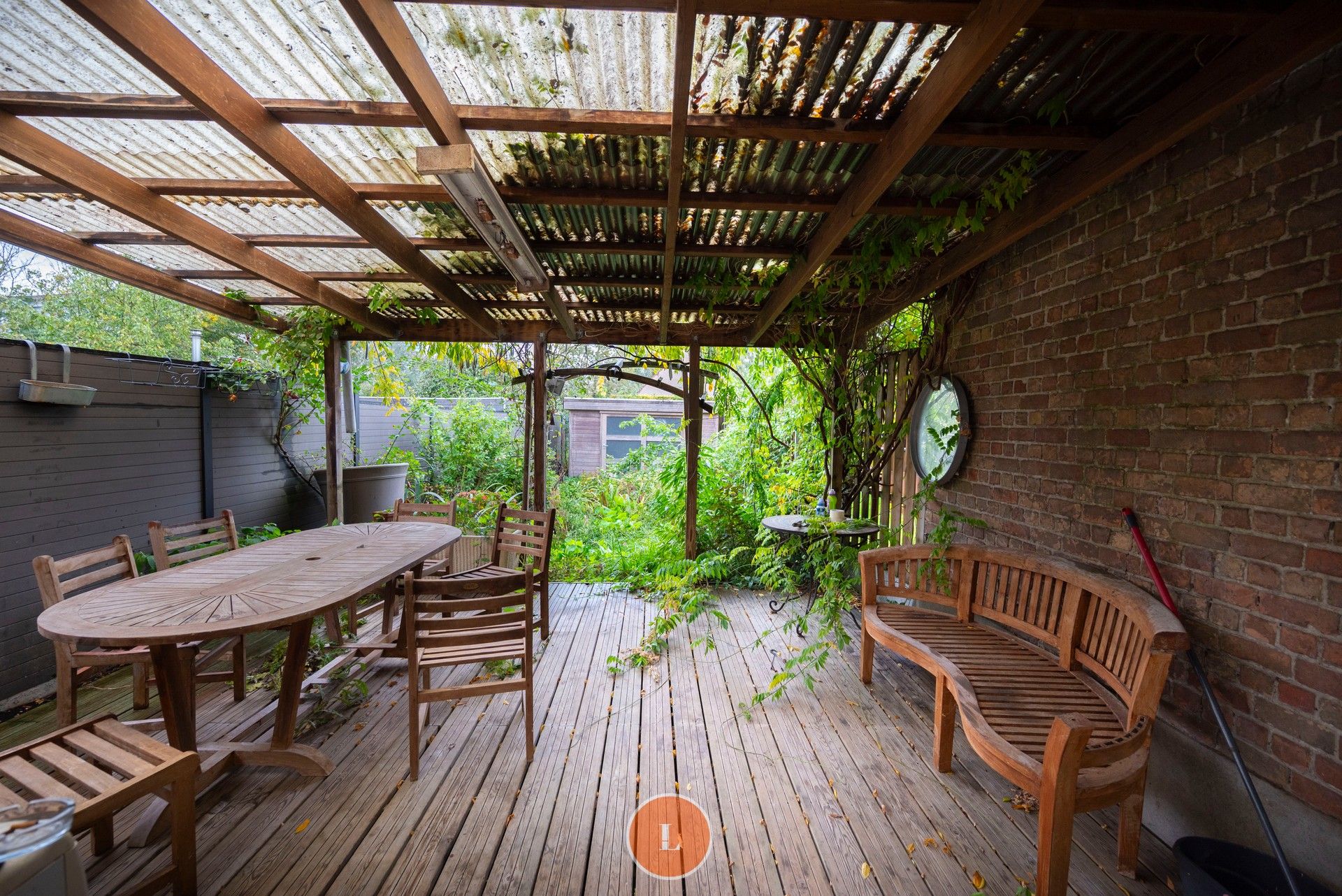 Op te frissen starterswoning met 3 slaapkamers en tuin foto 6