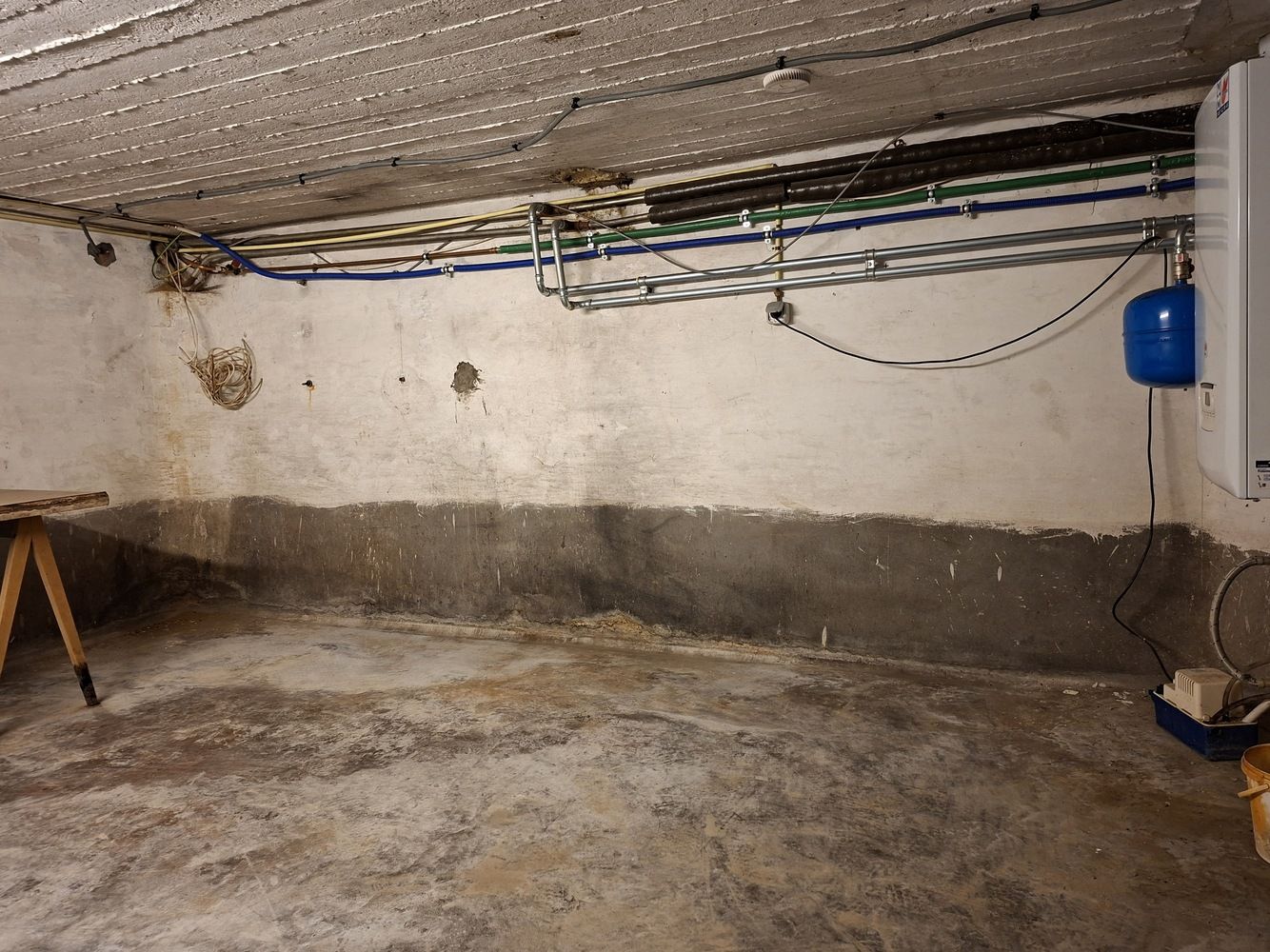 Licht te renoveren woning / 4 slaapkamers en tuin / centrale ligging foto 18