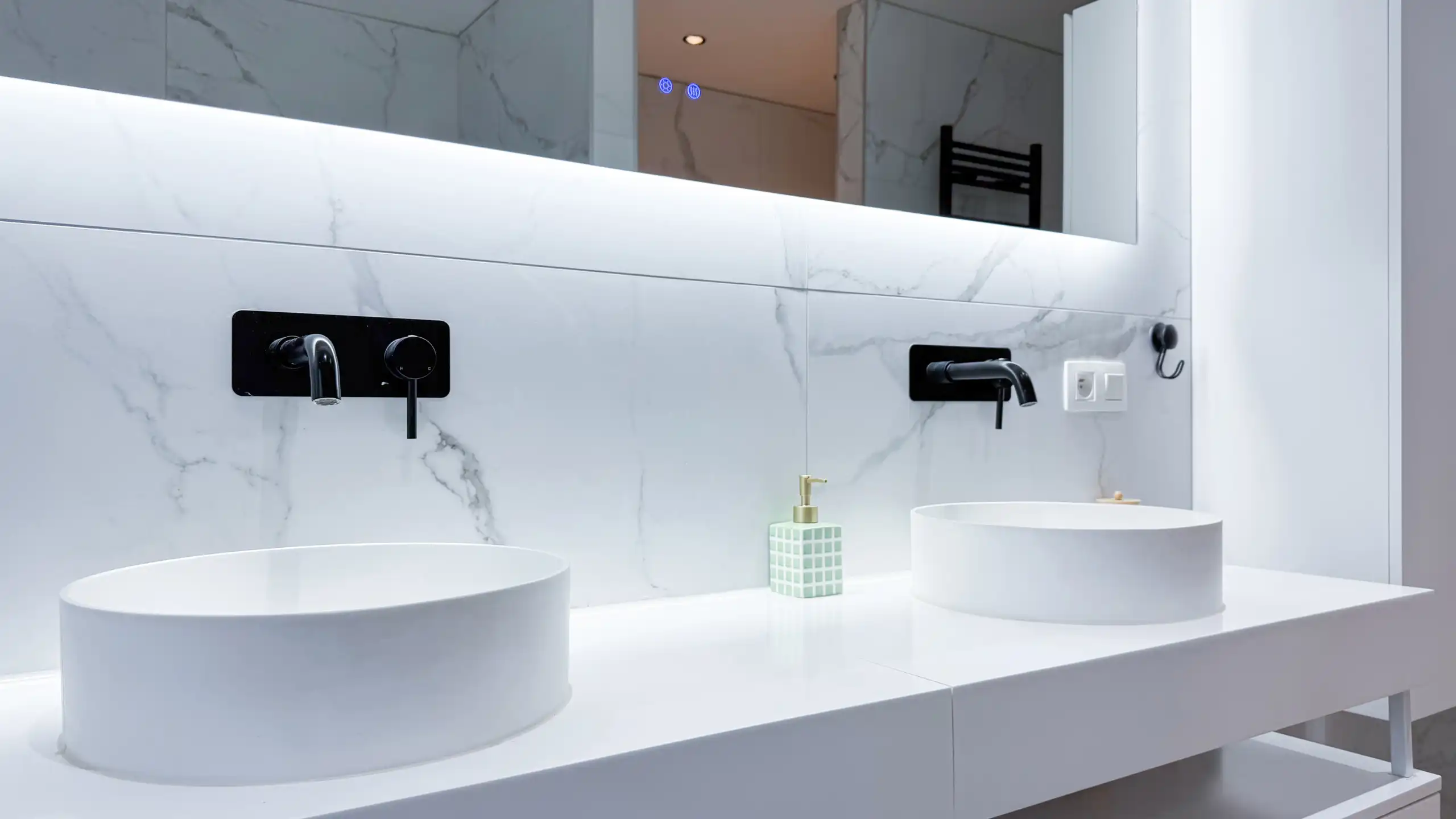 Moderne halfopen bebouwing (3 jaar oud) nabij E313 & E314! foto 23