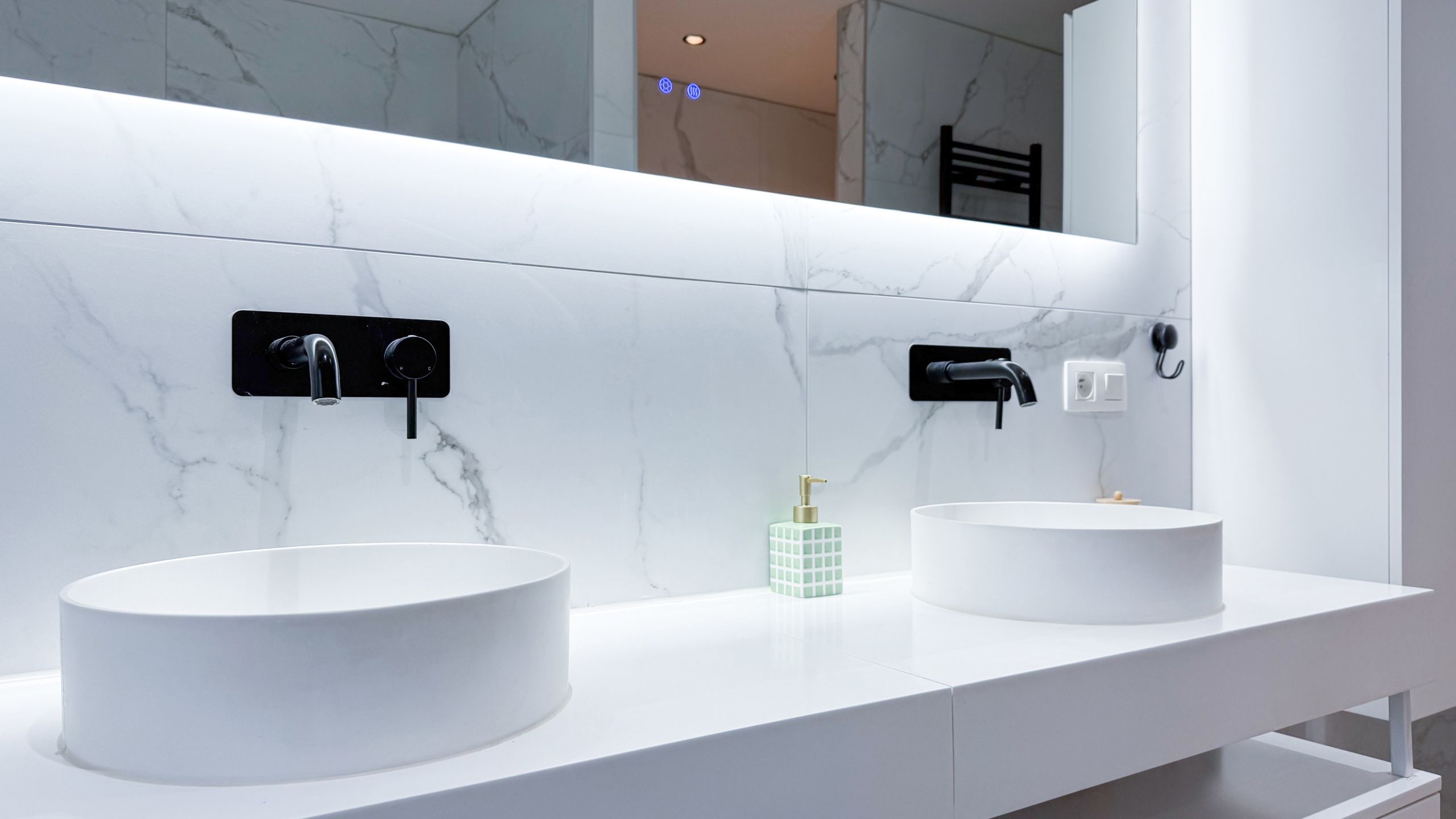 Moderne halfopen bebouwing (3 jaar oud) nabij E313 & E314! foto 23