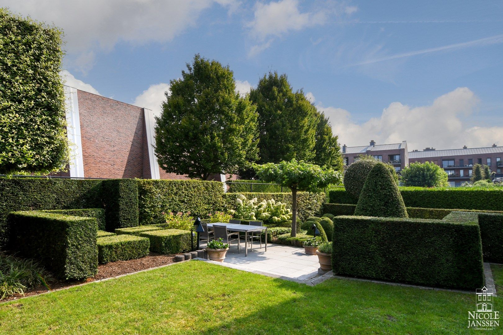 Statige villa met multifunctionele ruimte foto 26