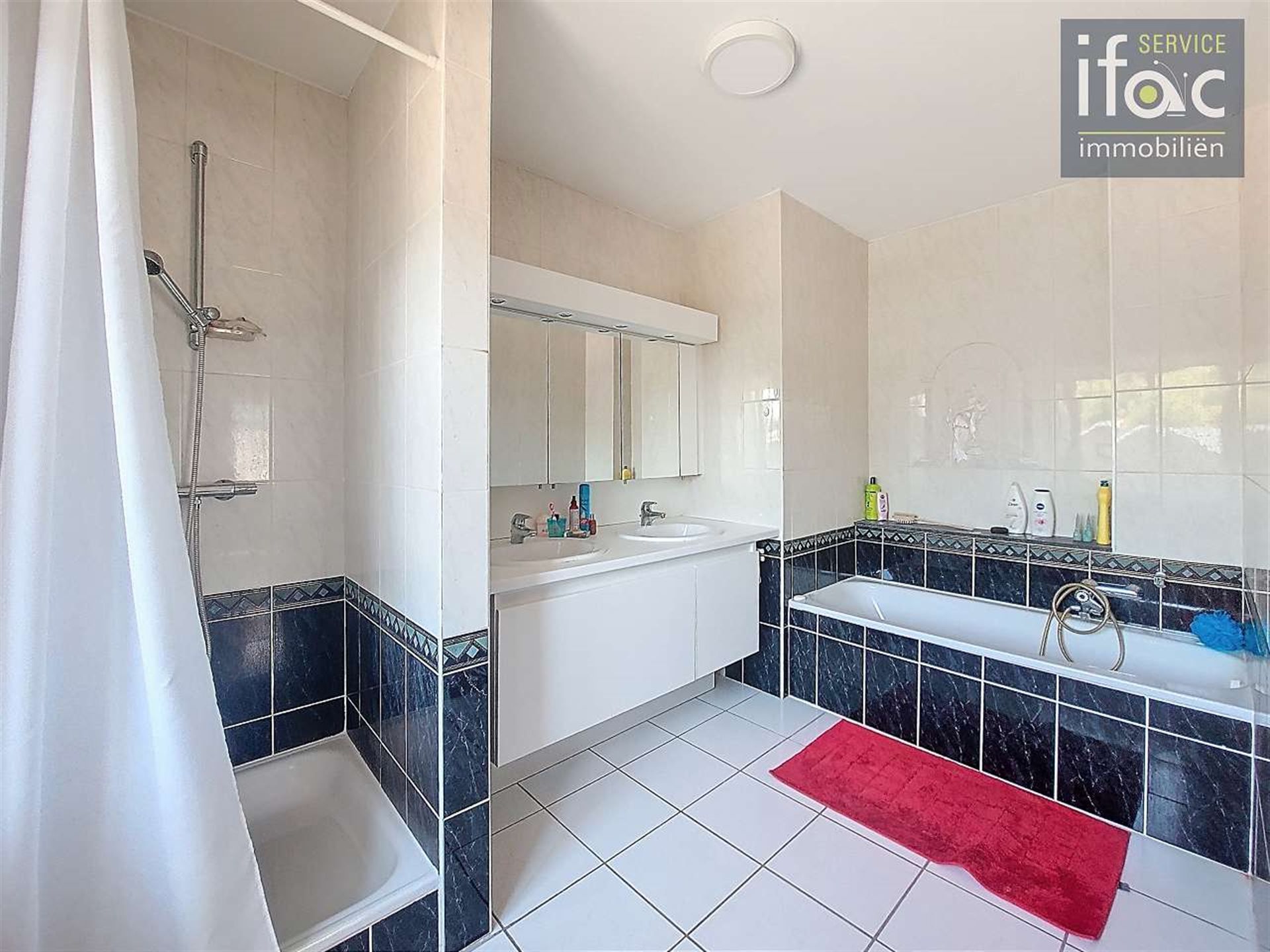 Fantastisch gelegen villa met panoramisch uitzicht  foto 19