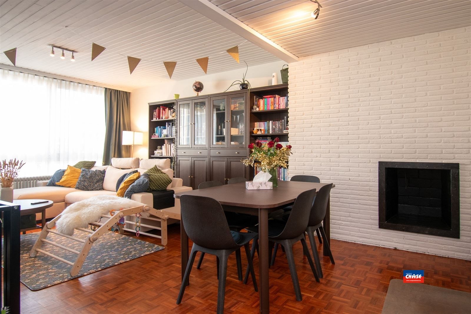 Gerenoveerd appartement op een top locatie foto {{pictureIndex}}