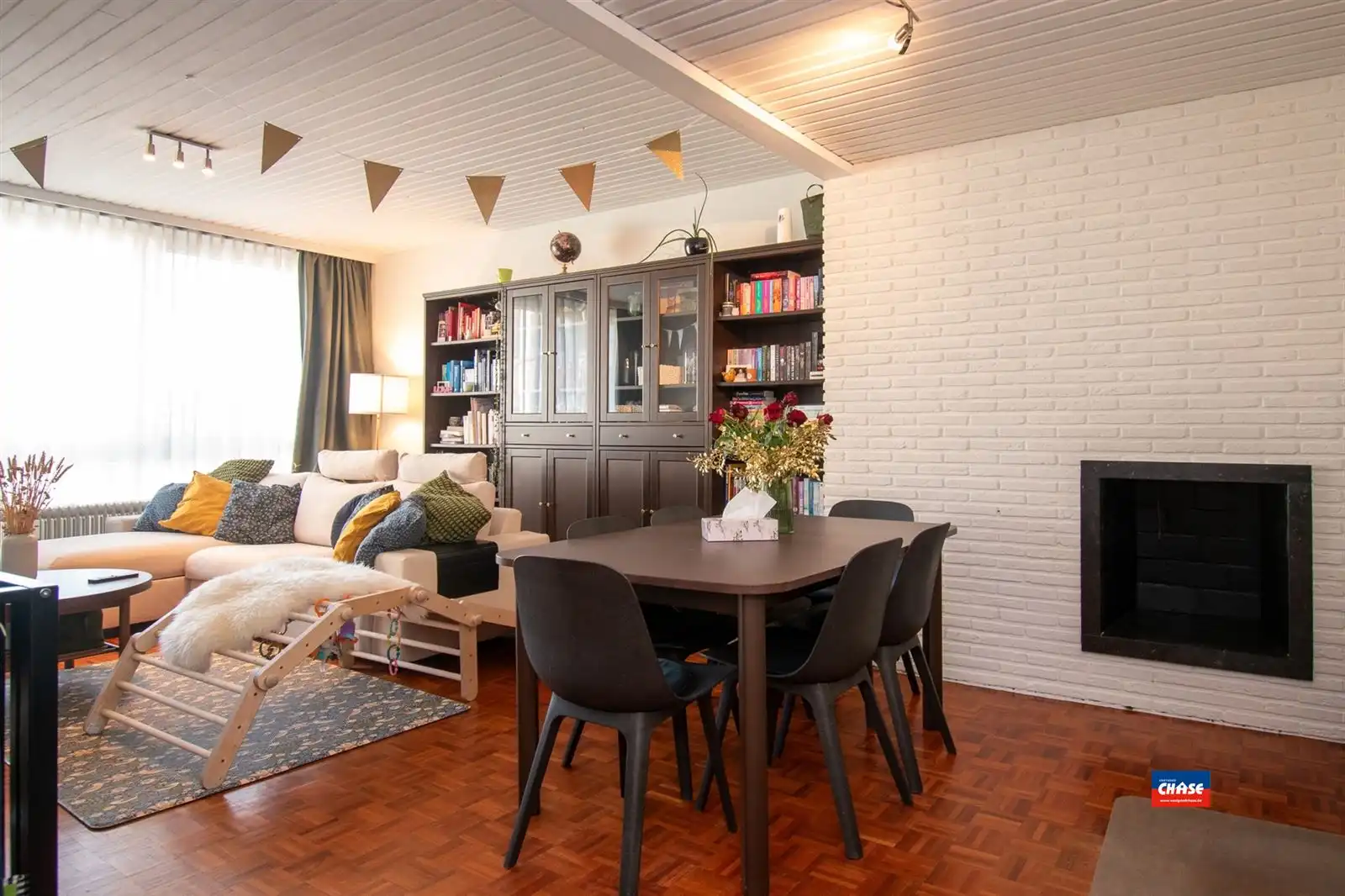 Gerenoveerd appartement op een top locatie foto {{pictureIndex}}