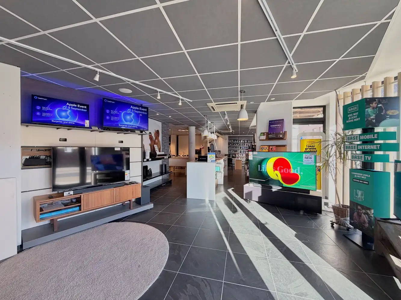 Handelspand met opp. van 131m² op toplocatie! foto 2