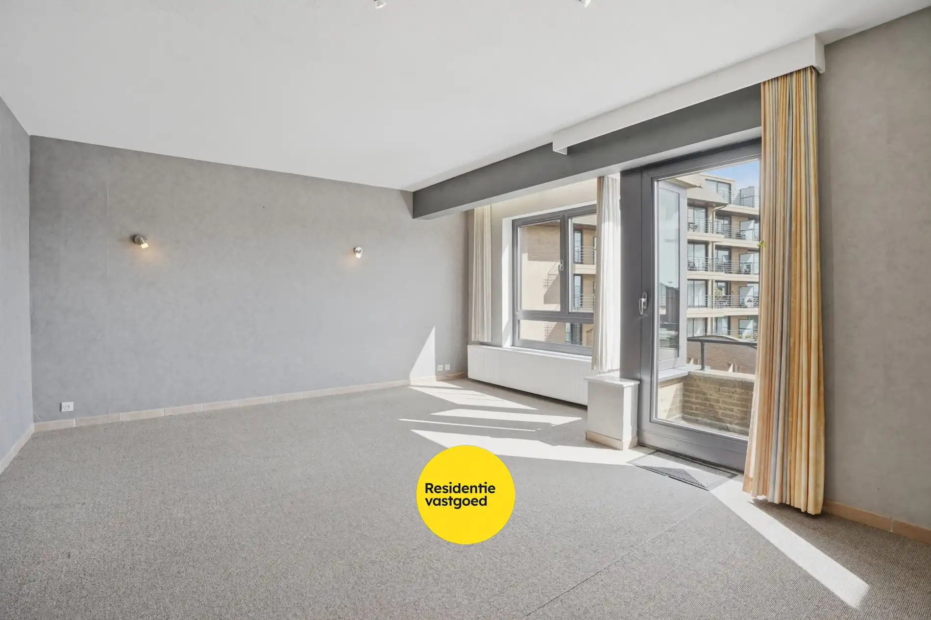 Op te frissen 2-slaapkamerappartement (73m²) te Koksijde Sint-Idesbald.  foto 4