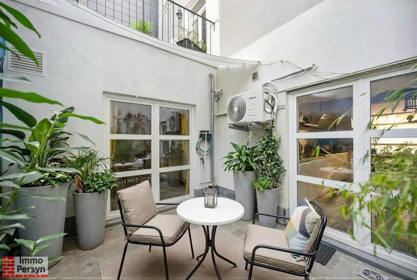 Instapklaar, glv app met garage in het hart van Scherpenheuvel foto 16