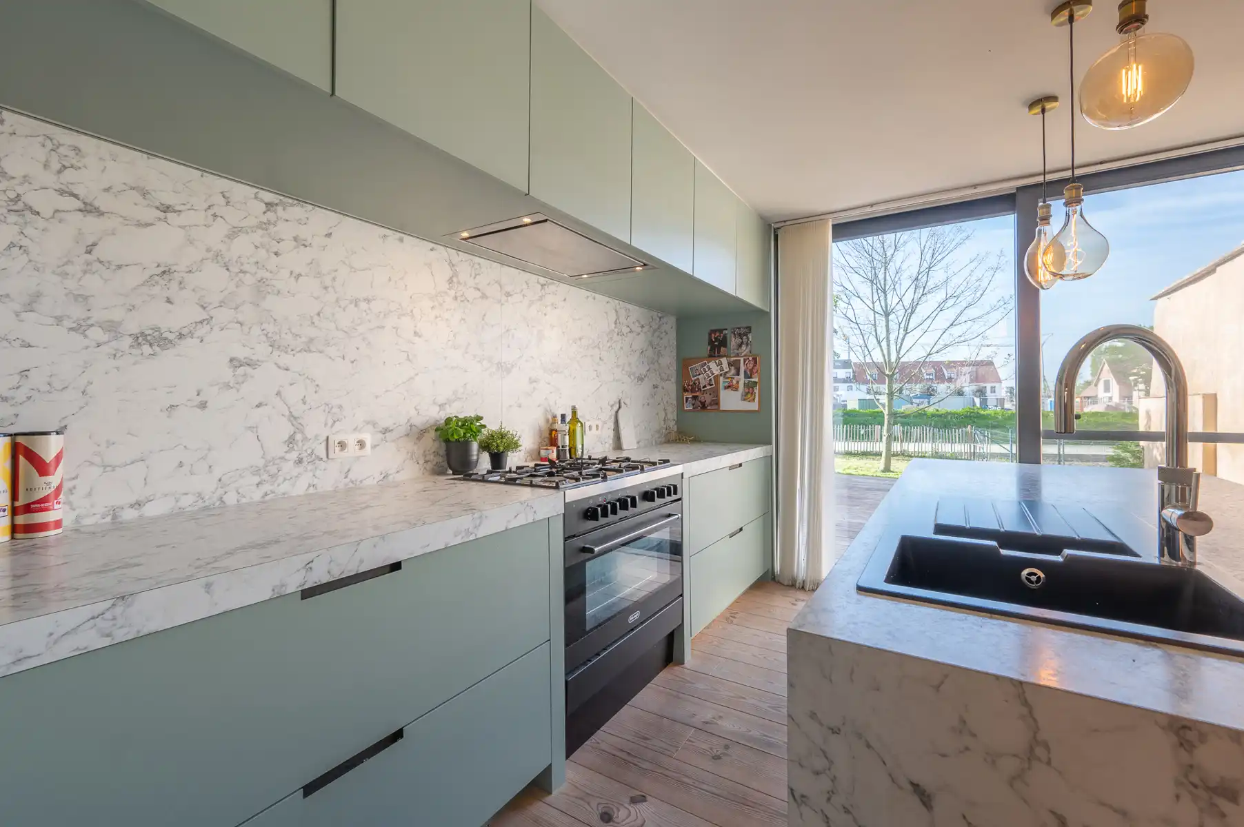 Volledig vernieuwde, gezellige woning foto 27