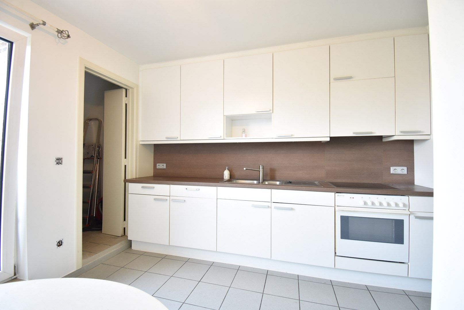 Gezellig duplex-appartementje met 1 slaapkamer nabij centrum van Bilzen foto 5