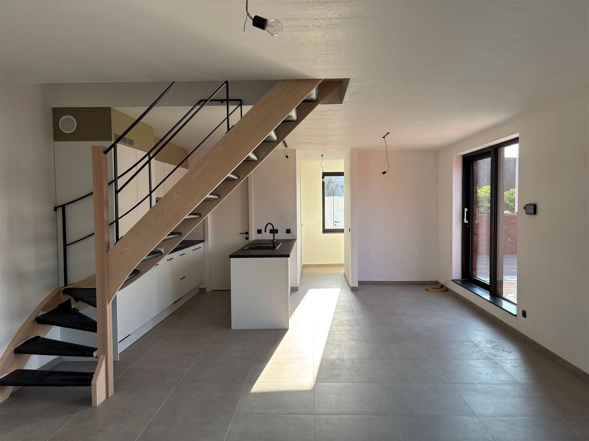 Energiezuinige nieuwbouw appartementen met terras en staanplaats. foto {{pictureIndex}}