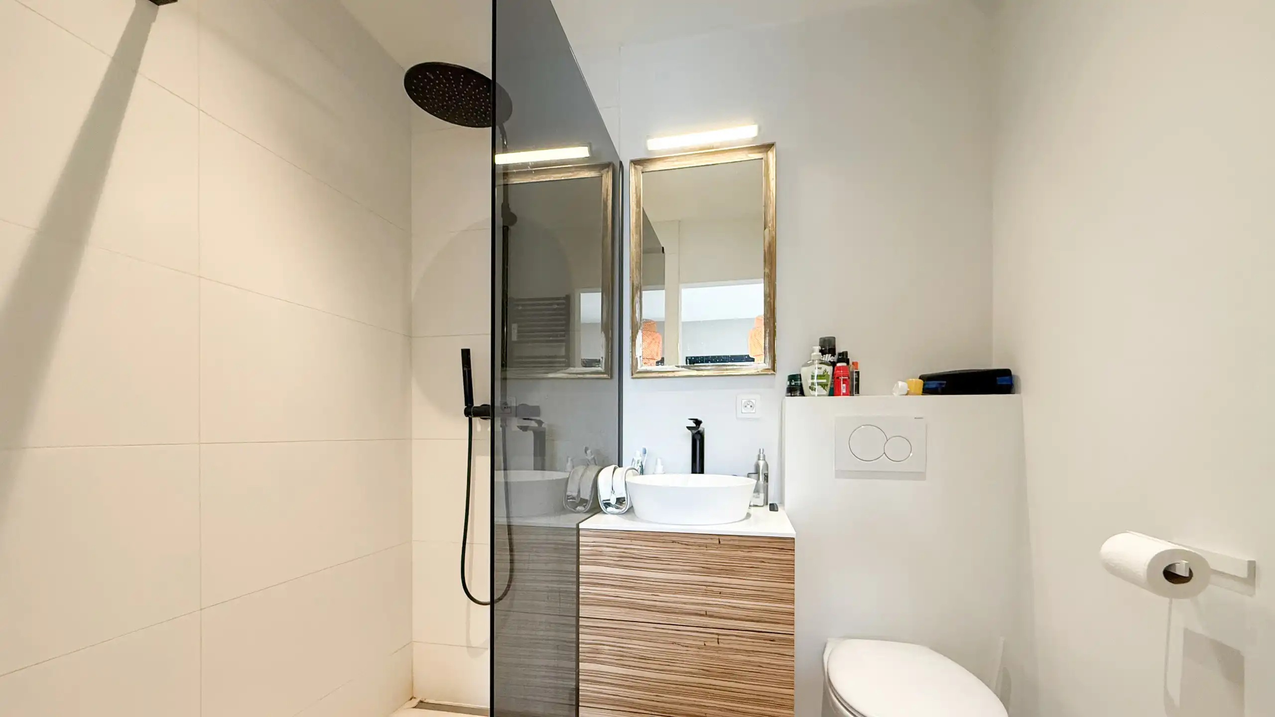 Residentieel modern appartement met ondergronde parking! foto 15
