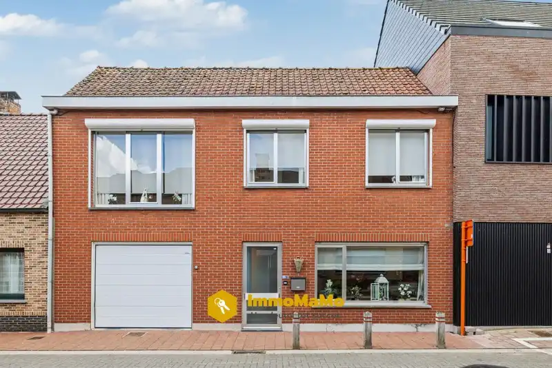 WONING MET 3 SLAAPKAMERS, INPANDIGE GARAGE EN STEIGER AAN DE MOERVAART TE KOOP IN MOERBEKE foto 3