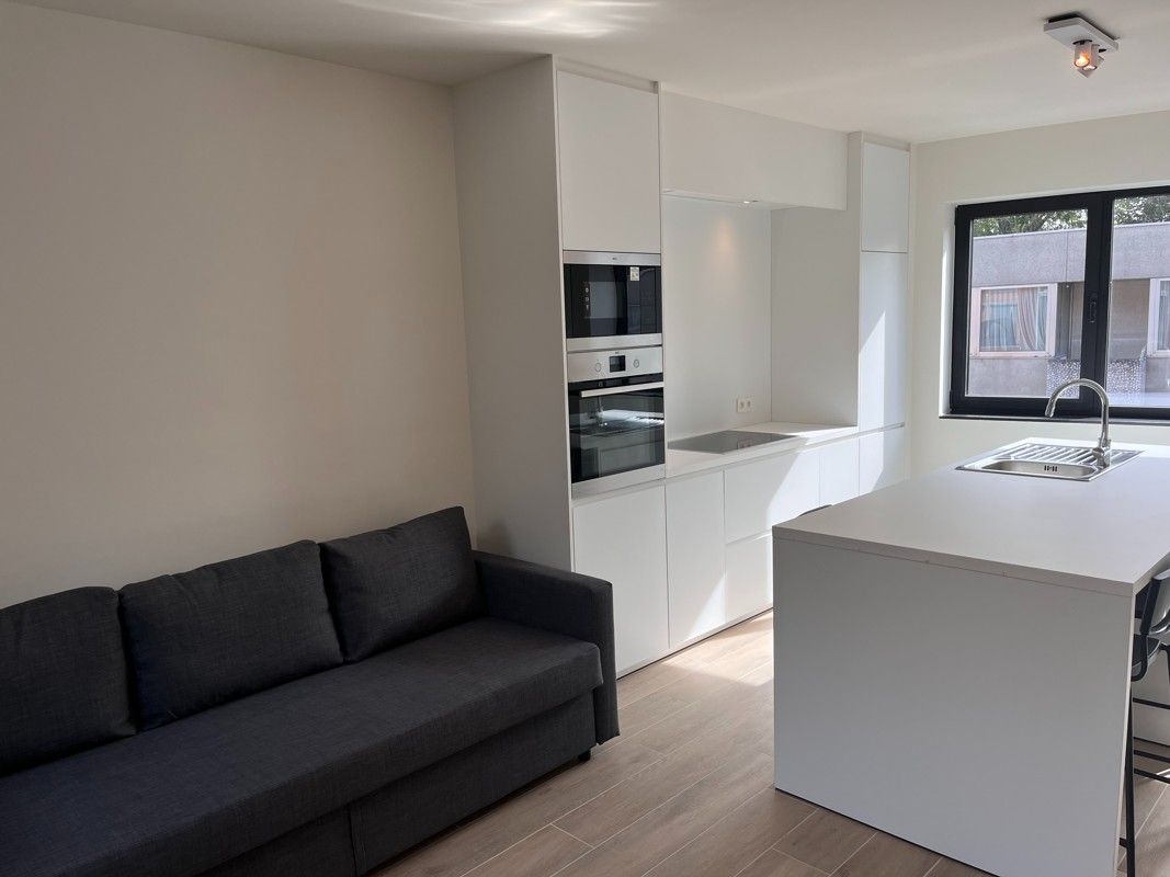 Bemeubeld nieuwbouwappartement in centrum Oudenaarde foto 3