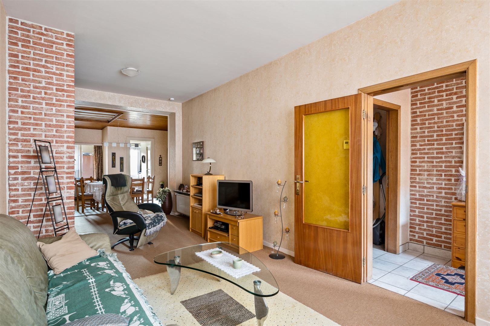 Te renoveren burgerwoning met 3 à 4 slaapkamers en tuin. foto 4