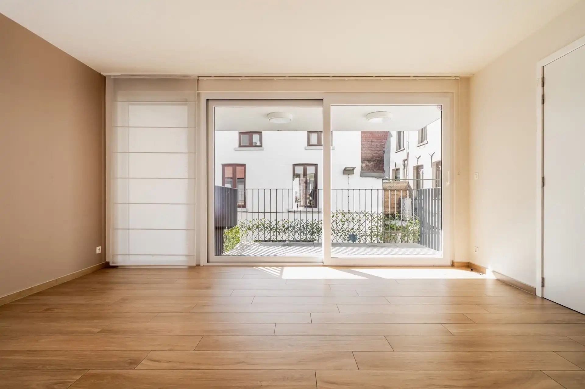 Modern 1 slpk appartement met terras in centrum! foto {{pictureIndex}}