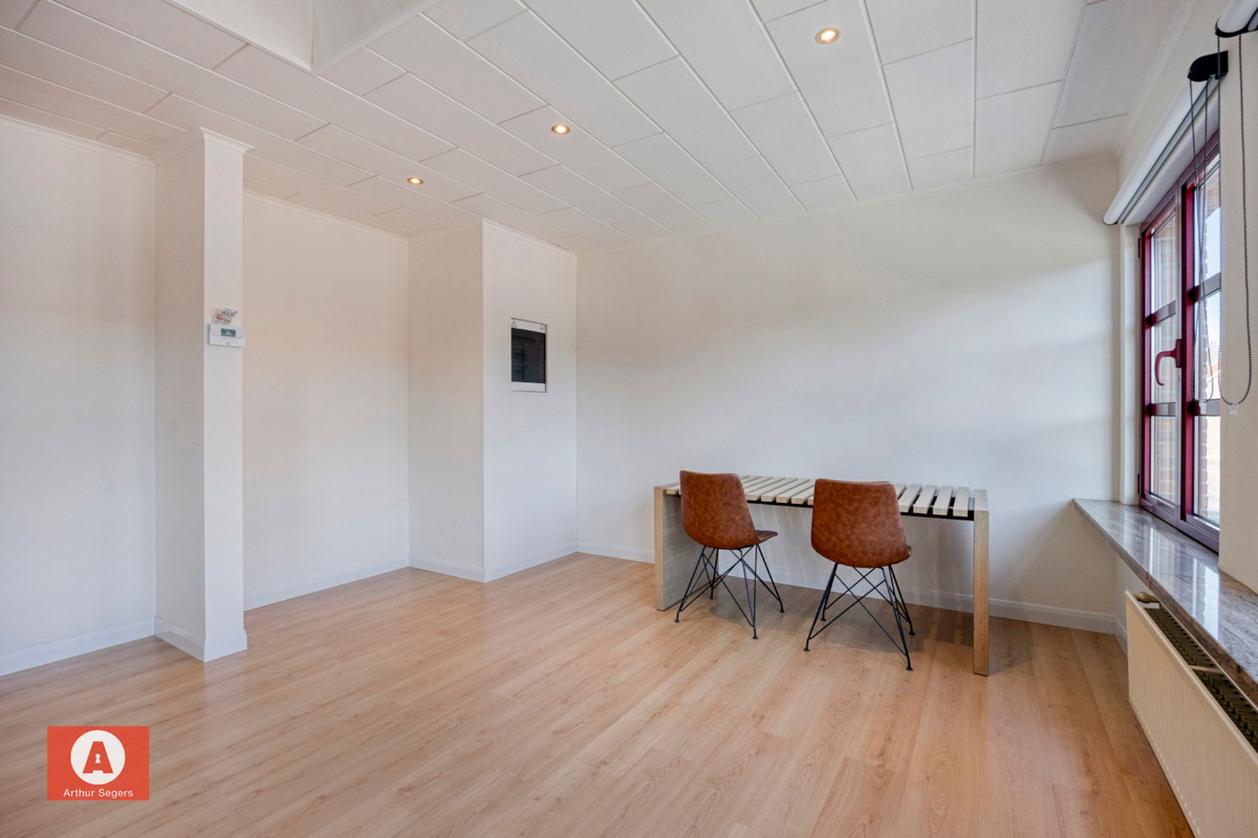 Ruim & energiezuinig appartement mét ruime beneden-berging. foto 12