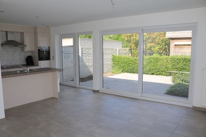 Toffe instapklare woning met 3 slaapkamers en carport foto 11