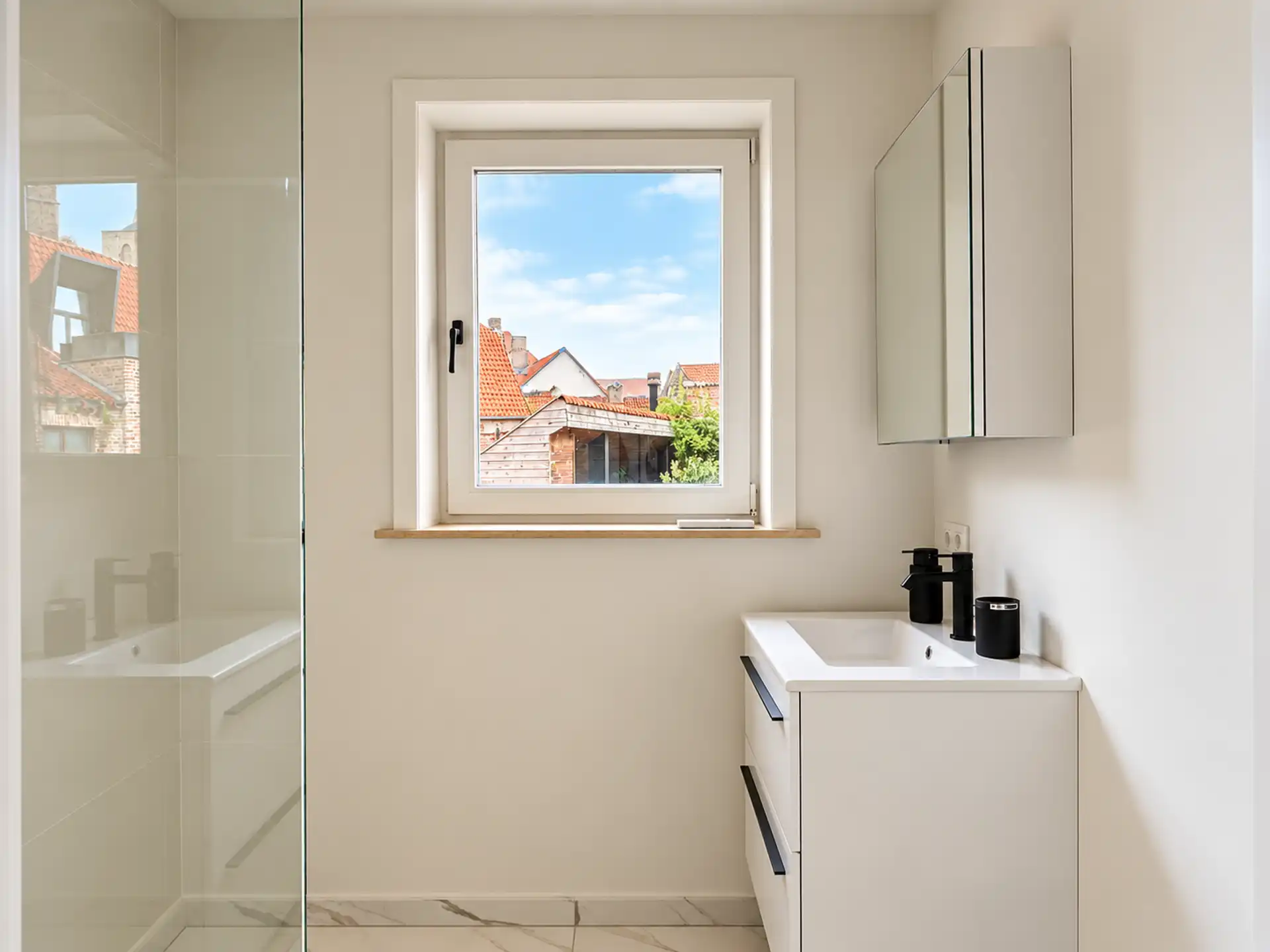 Gerenoveerd appartement met EPC A in hartje Brugge foto 20