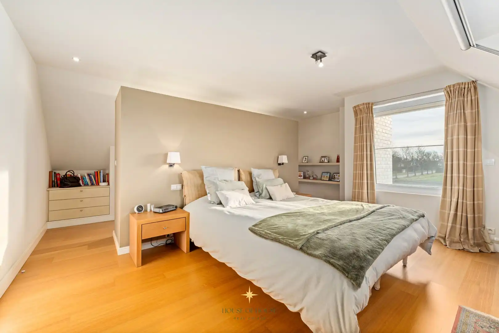 Prachtige villa met loods en serrecomplex op ± 2 HA te Laarne zonder bedrijfsovername foto 17