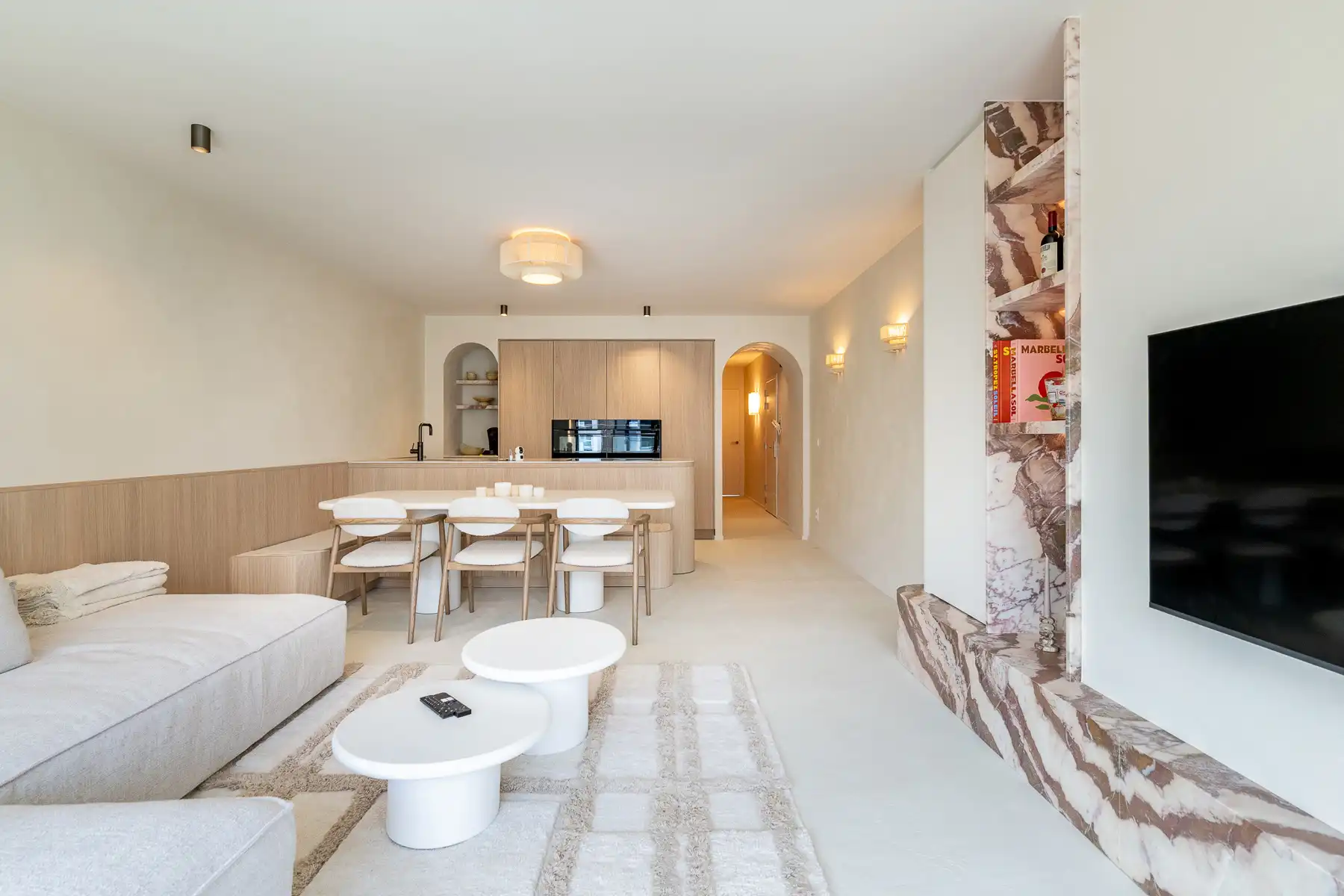 Volledig gerenoveerd appartement op centrale ligging foto 5
