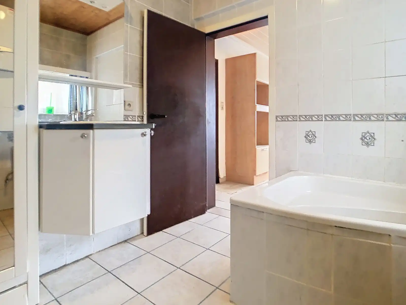 Ophasselt: te moderniseren woning met potentieel foto 15