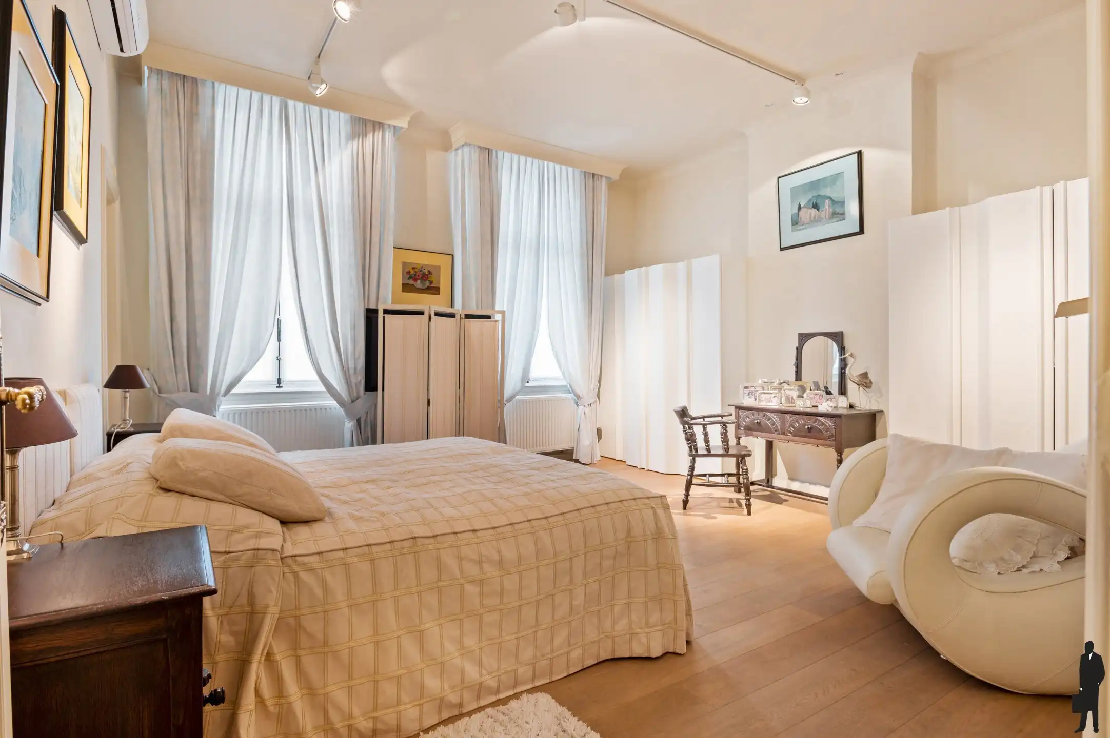 Schitterend gerestaureerde meesterwoning foto 23