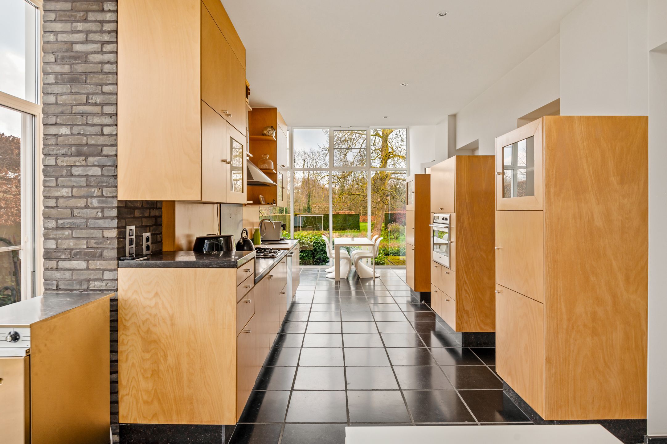 Bijzondere instapklare woning op een prachtig perceel. foto 14