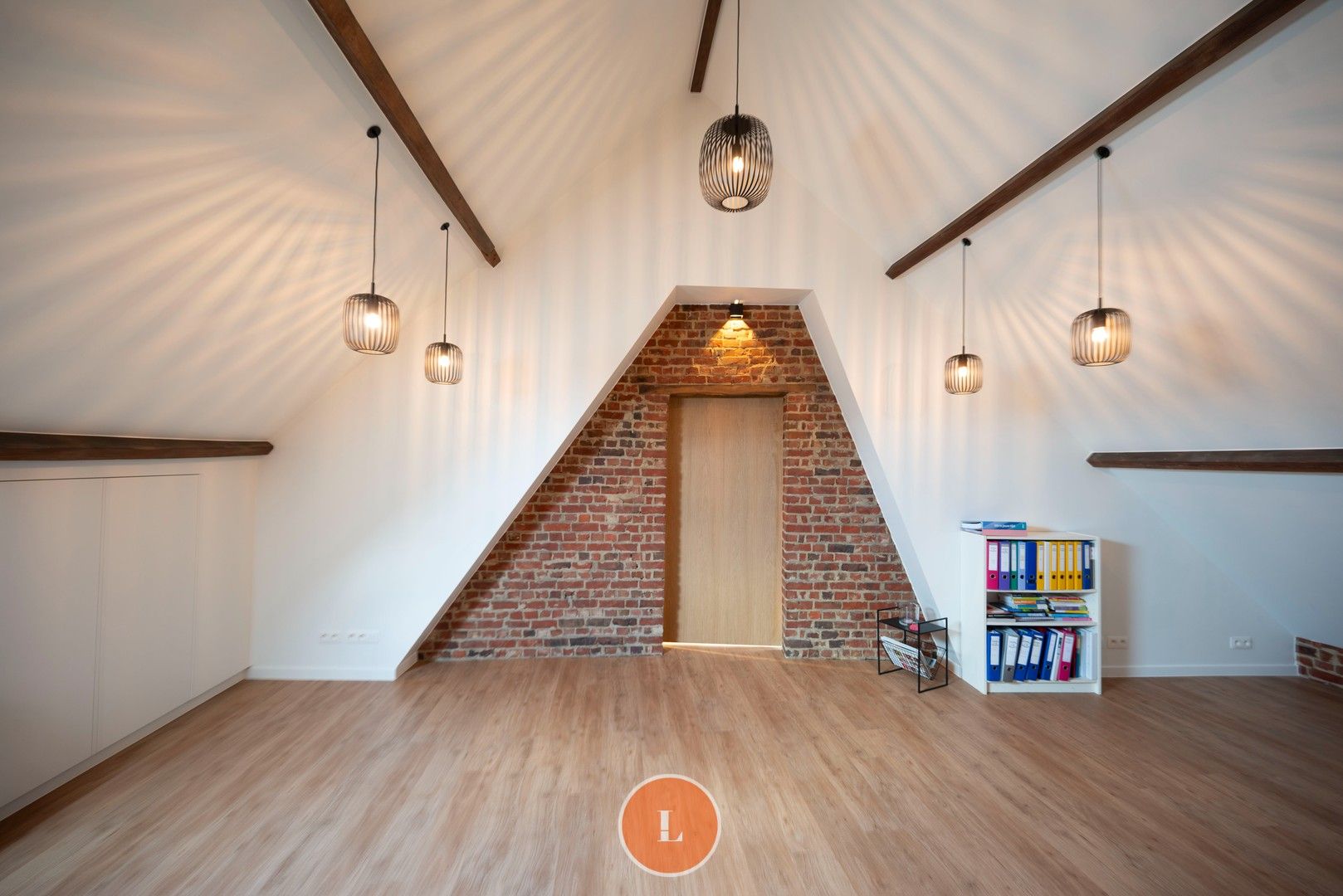 Te koop ruime halfopen woning met 4 slaapkamers en uitweg te Sint-Eloois-Winkel. foto 20