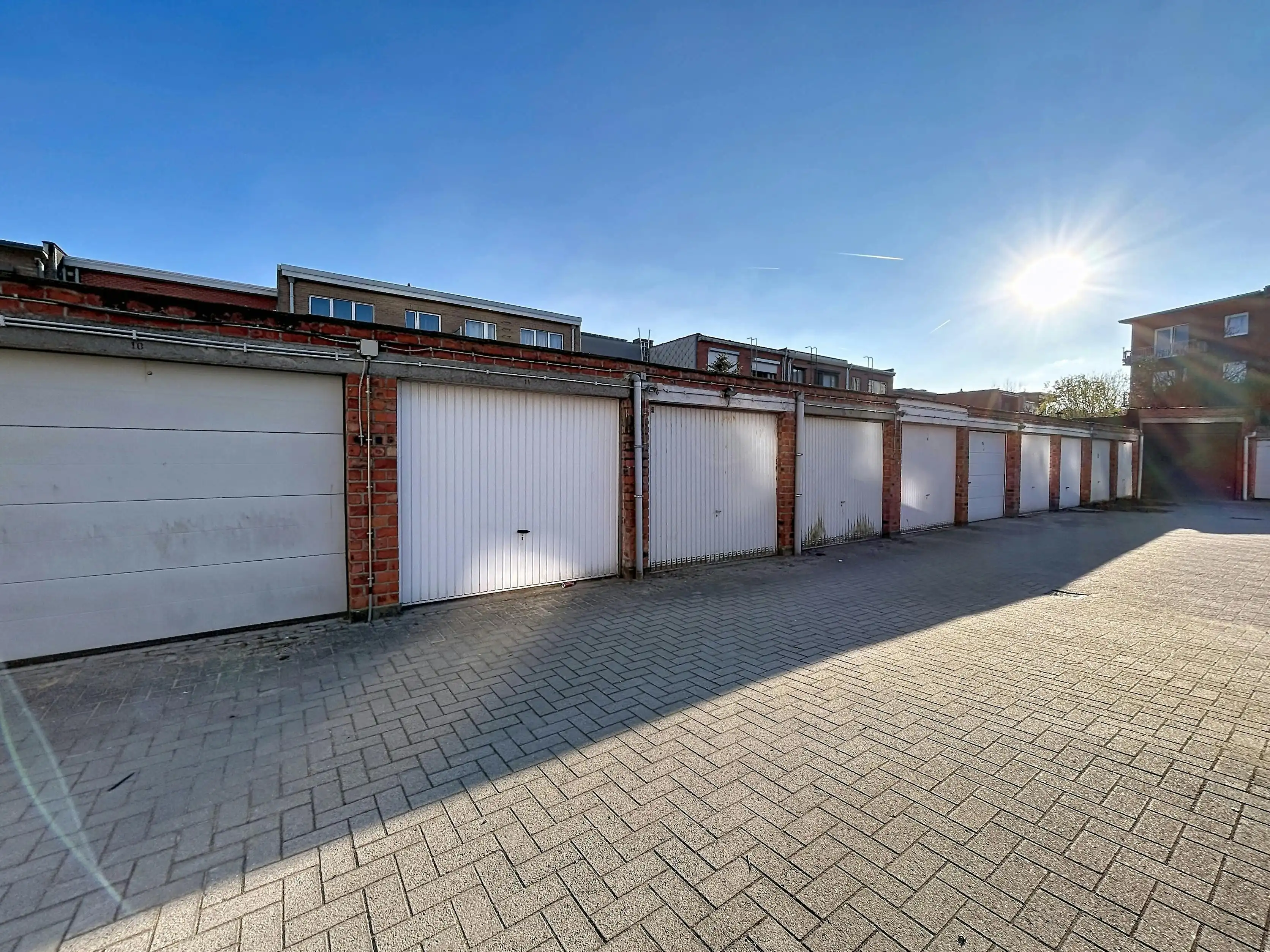 Garagebox te koop in Merksem op toplocatie foto 6