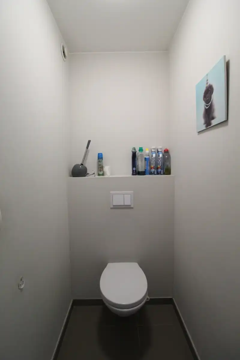 Recente halfopen woning in Heule foto 13