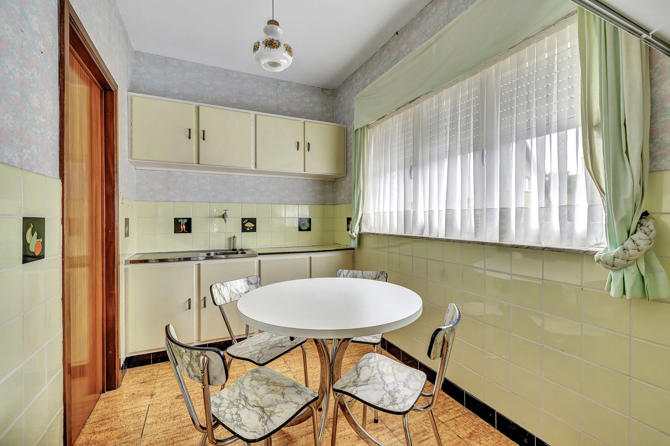 Ruime landelijk gelegen woning met veel potentieel foto 4