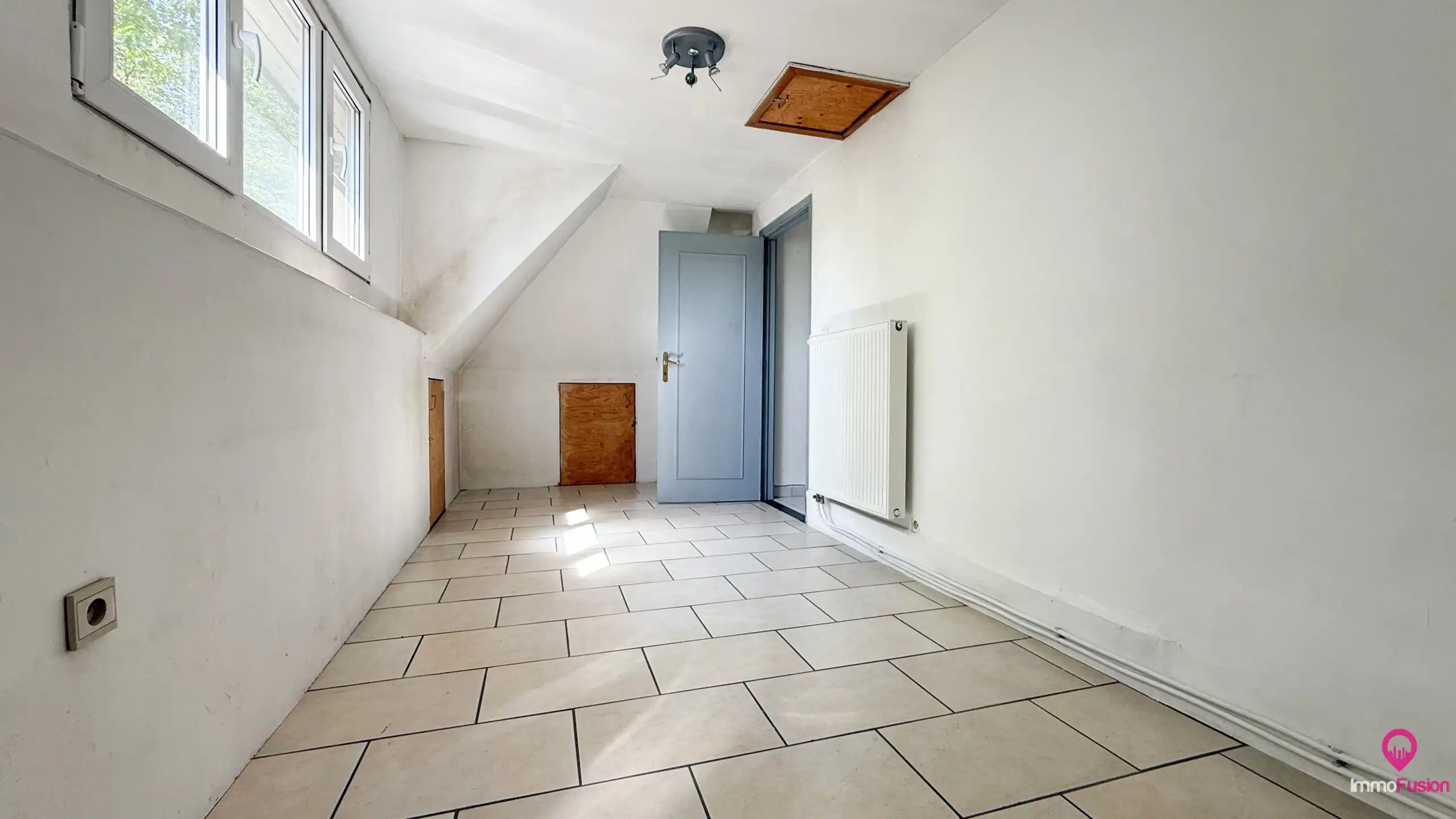 Ruime open bebouwing van 328m² met 5 slpk op toplocatie! foto 32