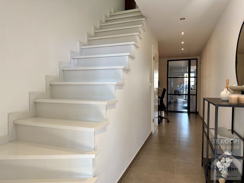 Prachtige woning met rustige ligging foto 3