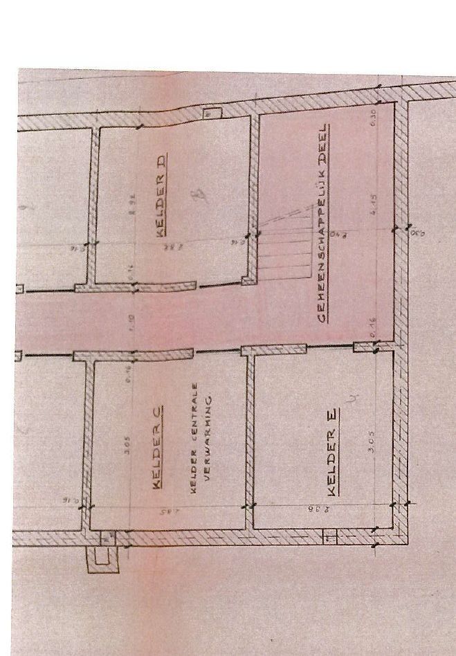 2 ruime goed gelegen te renoveren appartementen foto 20