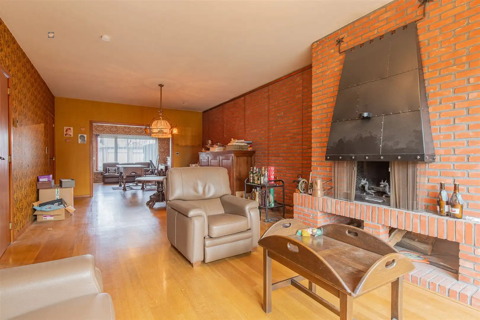 Te renoveren woning met potentieel, 3 slpk & dubbele garage foto 8