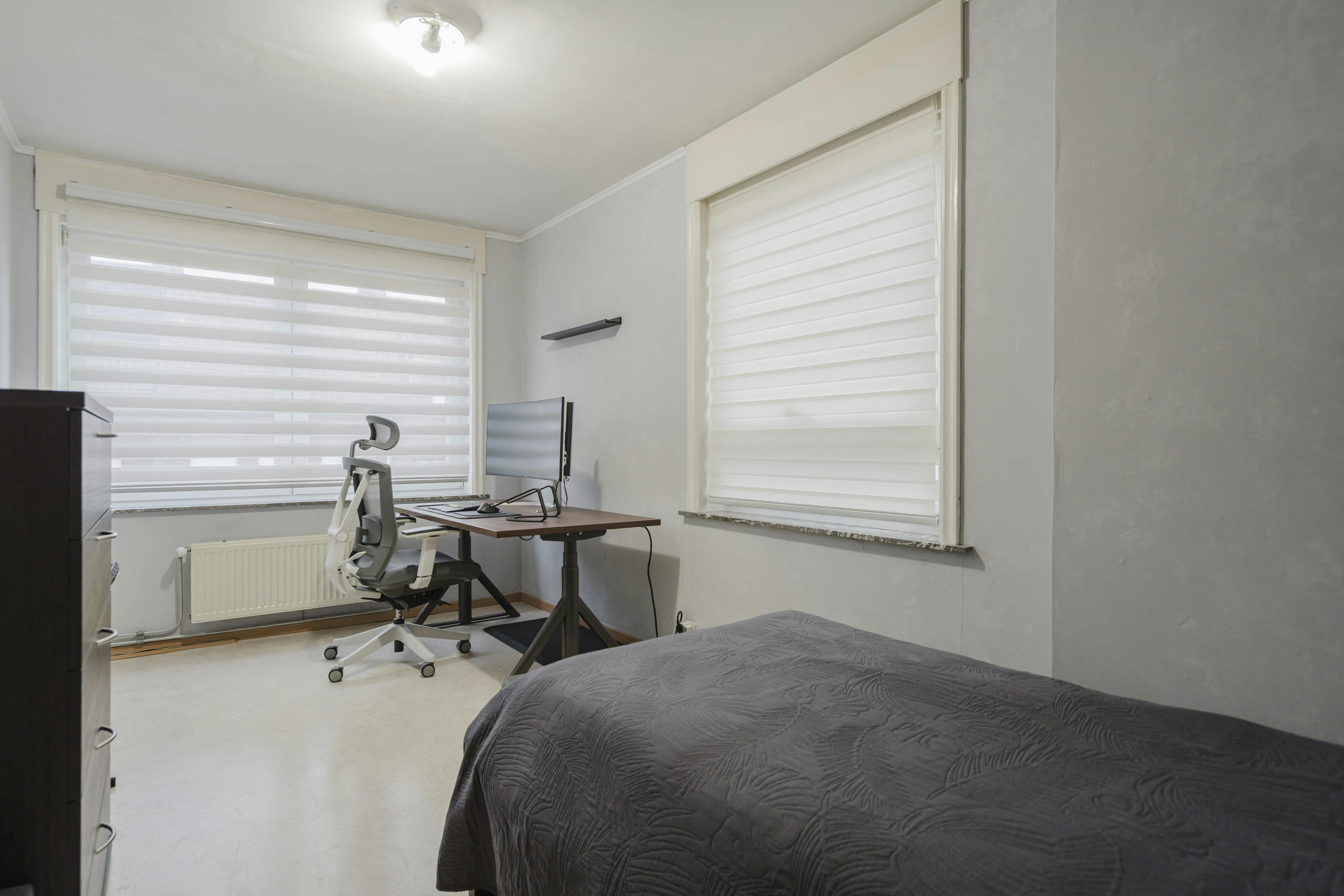 Halfopen bebouwing met 3 slaapkamers te koop in Kortrijk! foto 13