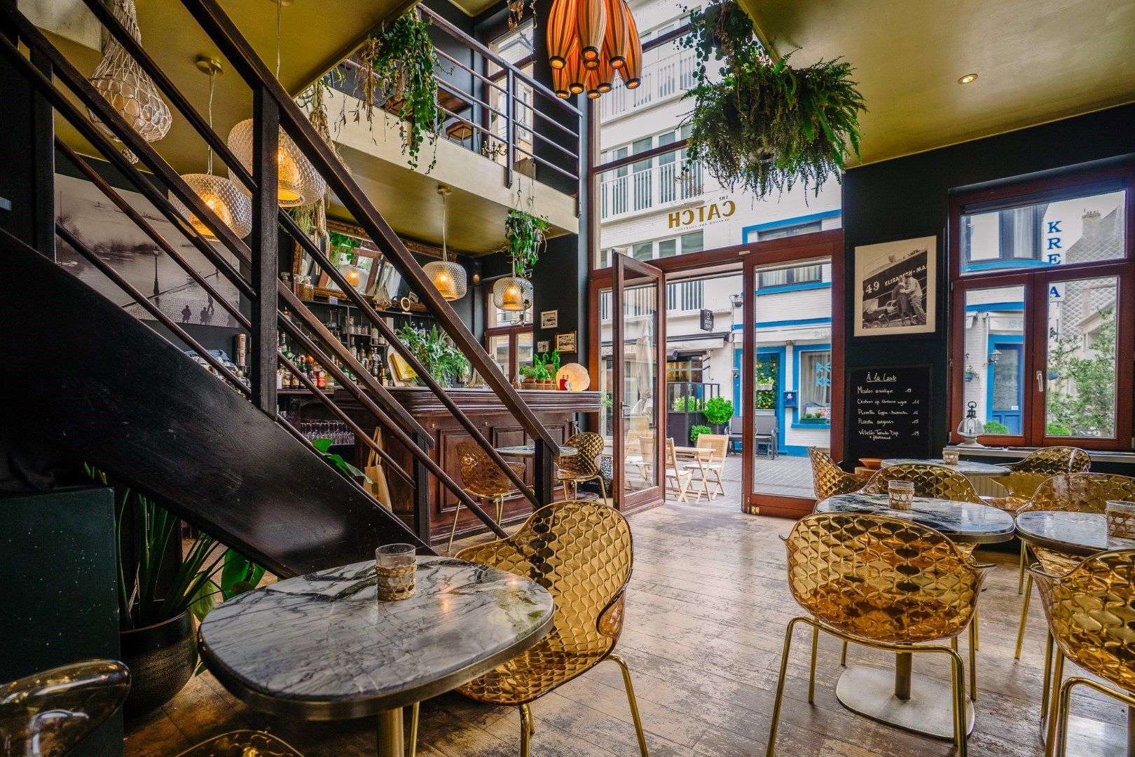 INSTAPKLAAR HANDELSPAND OP TOPLOCATIE  foto 9