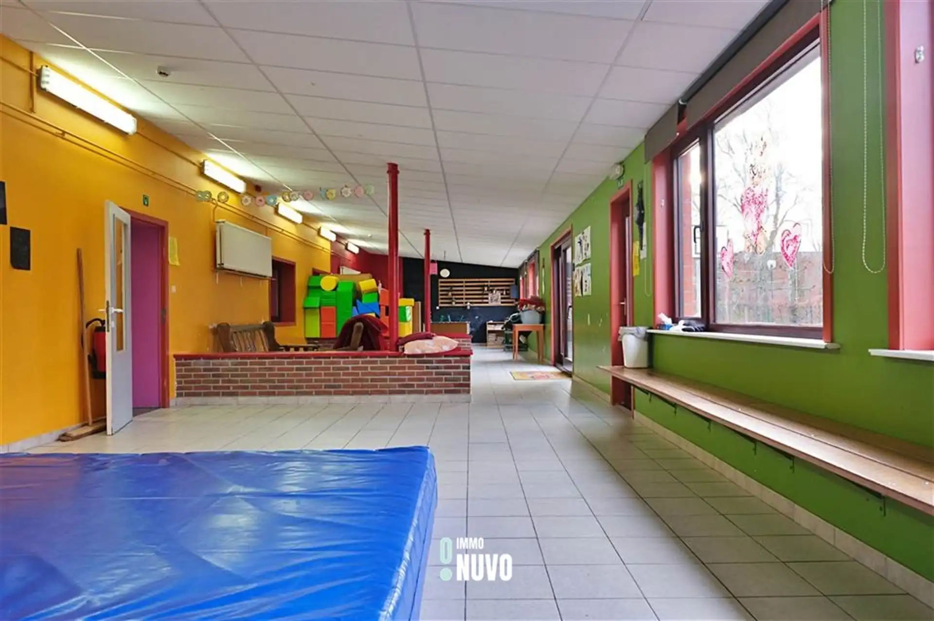 Gemengd gebouw foto 46