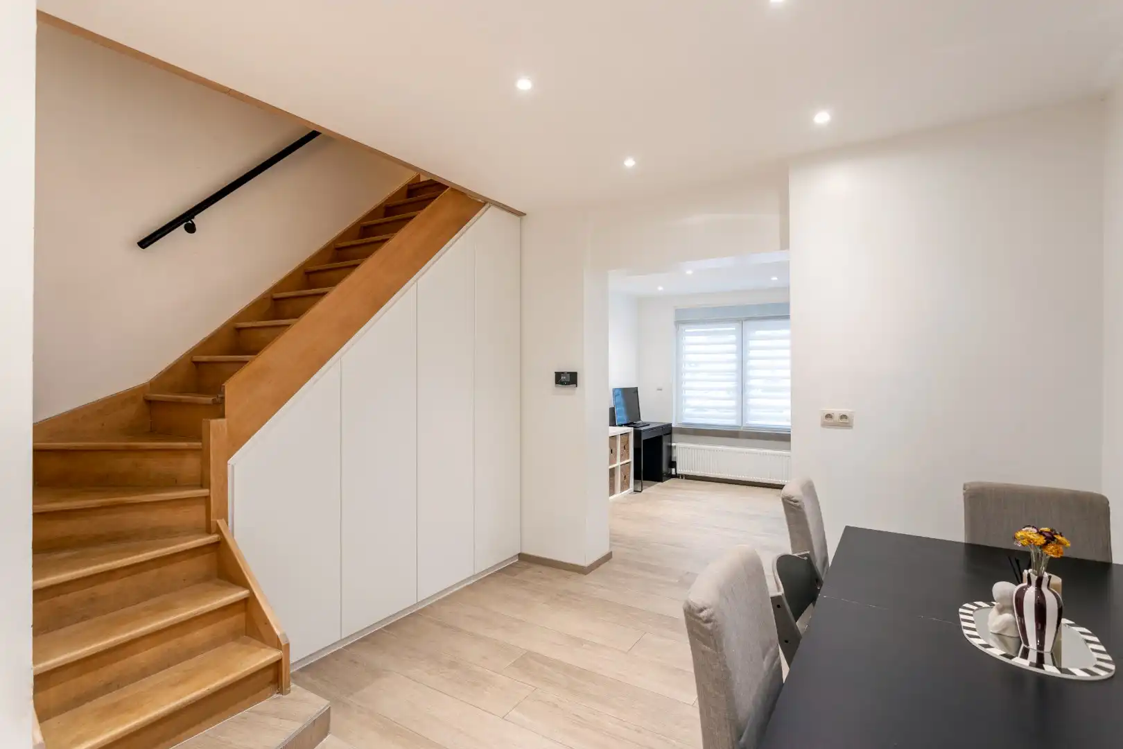 Instapklare woning met 3 SLPK en tuin foto 9