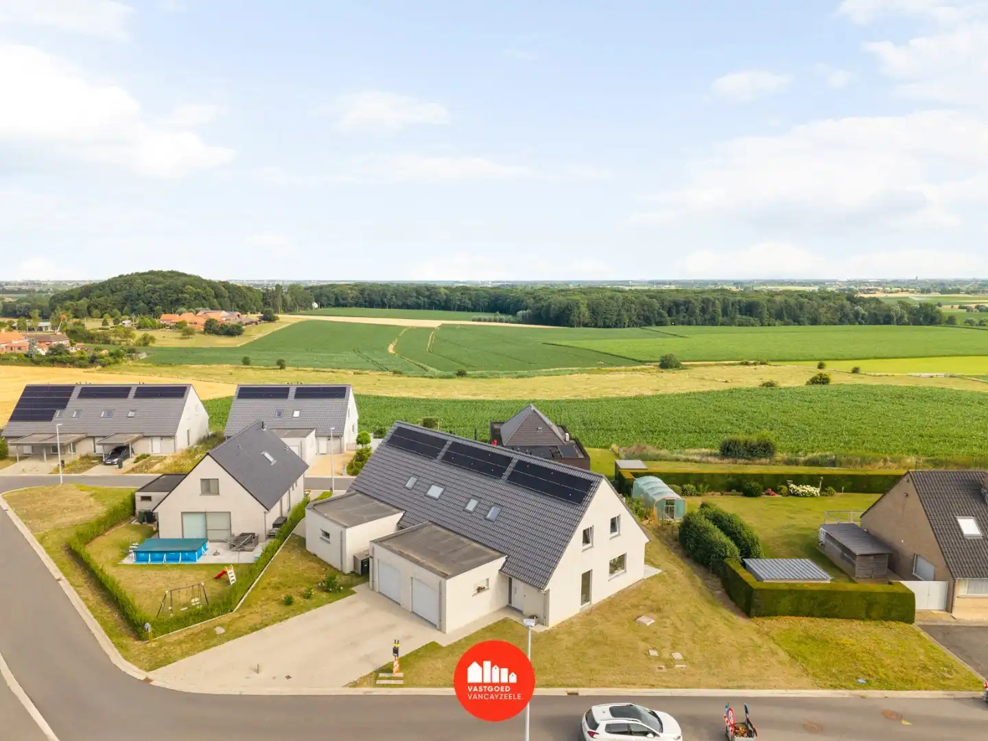 Recente halfopen woning (bj:2023) met landelijk uitzicht in Wijtschate foto 2