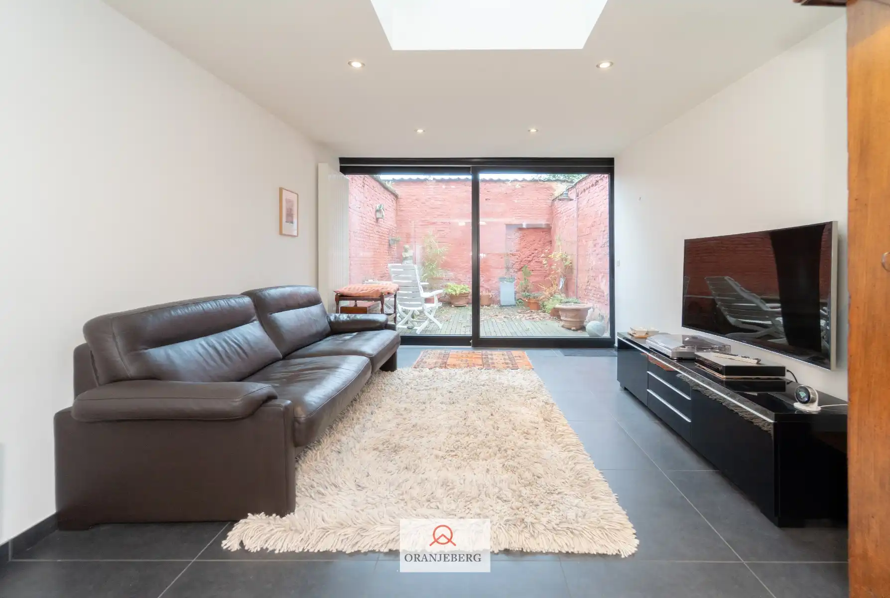 Huis met tuintje vlakbij Coupure foto 9