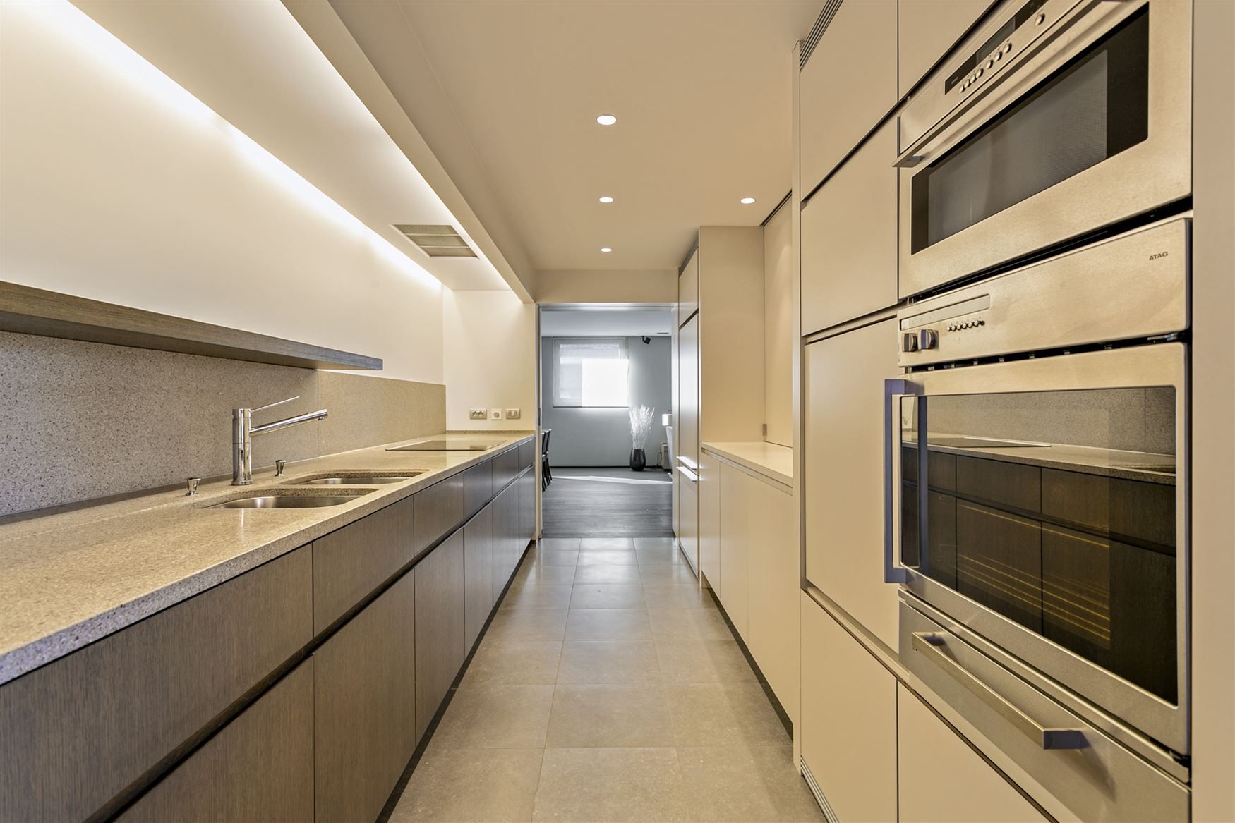 Zeer ruim bemeubeld duplexappartement foto 8