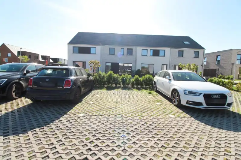 Zeer energiezuinige nieuwbouwwoning te Roeselare foto 11