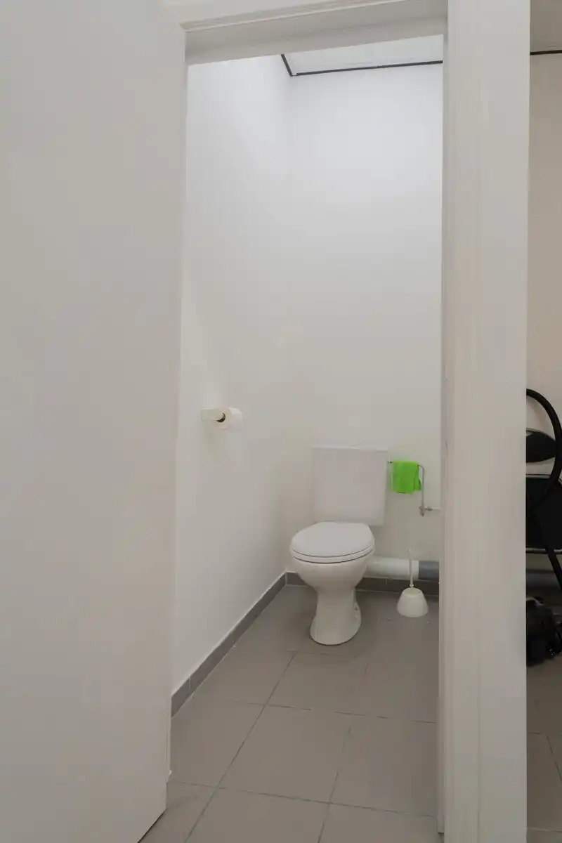 Uitstekend gelegen handelspand van 103 m² foto 4