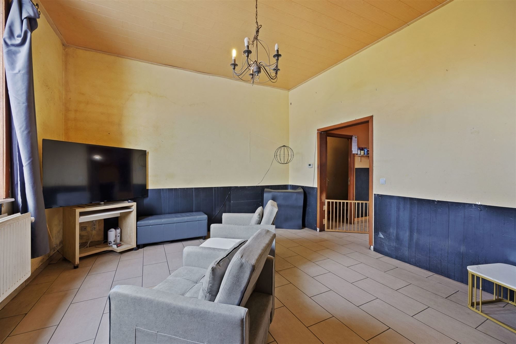 TE RENOVEREN WONING OP RUSTIGE LIGGING VLAKBIJ LEOPOLDSBURG CENTRUM foto 3